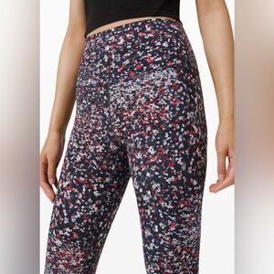lululemon Align Pant 28", Size 4,
Water Blossom Multi - Used/Good